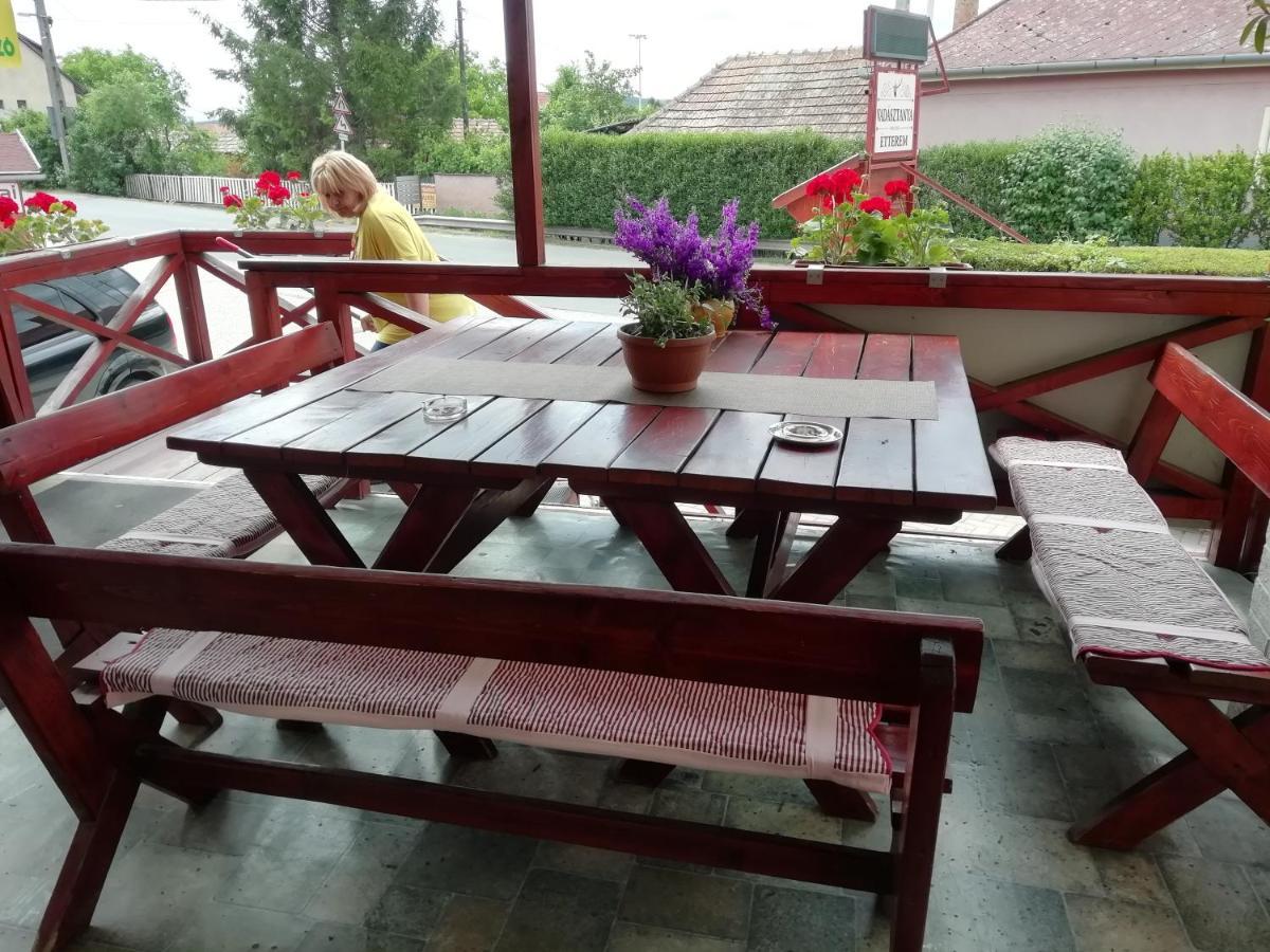Vadásztanya Fogadó Apartman Egerszalók Kültér fotó